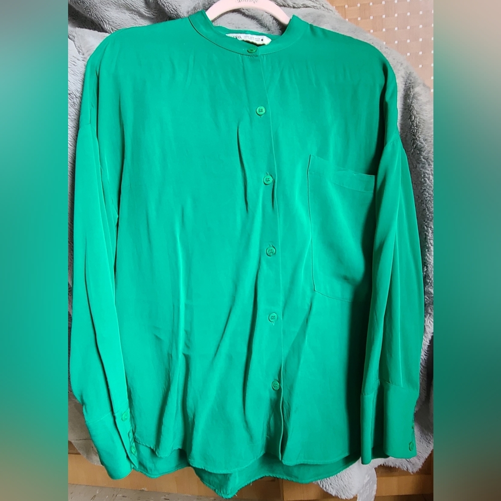 Flowy top with pocket Apple Green